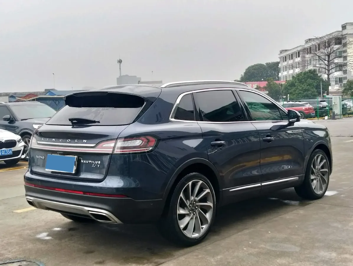 2021 Lincoln Nautilus 2.7T 322HP V6 8AT,autocango,china used car exporter,china ev exporter,chinese used car exporter,chinese used ev exporter