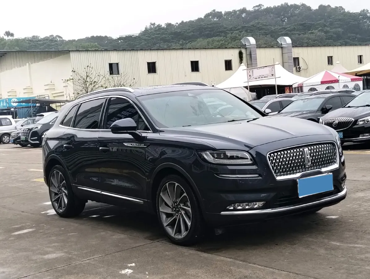 2021 Lincoln Nautilus 2.7T 322HP V6 8AT,autocango,china used car exporter,china ev exporter,chinese used car exporter,chinese used ev exporter