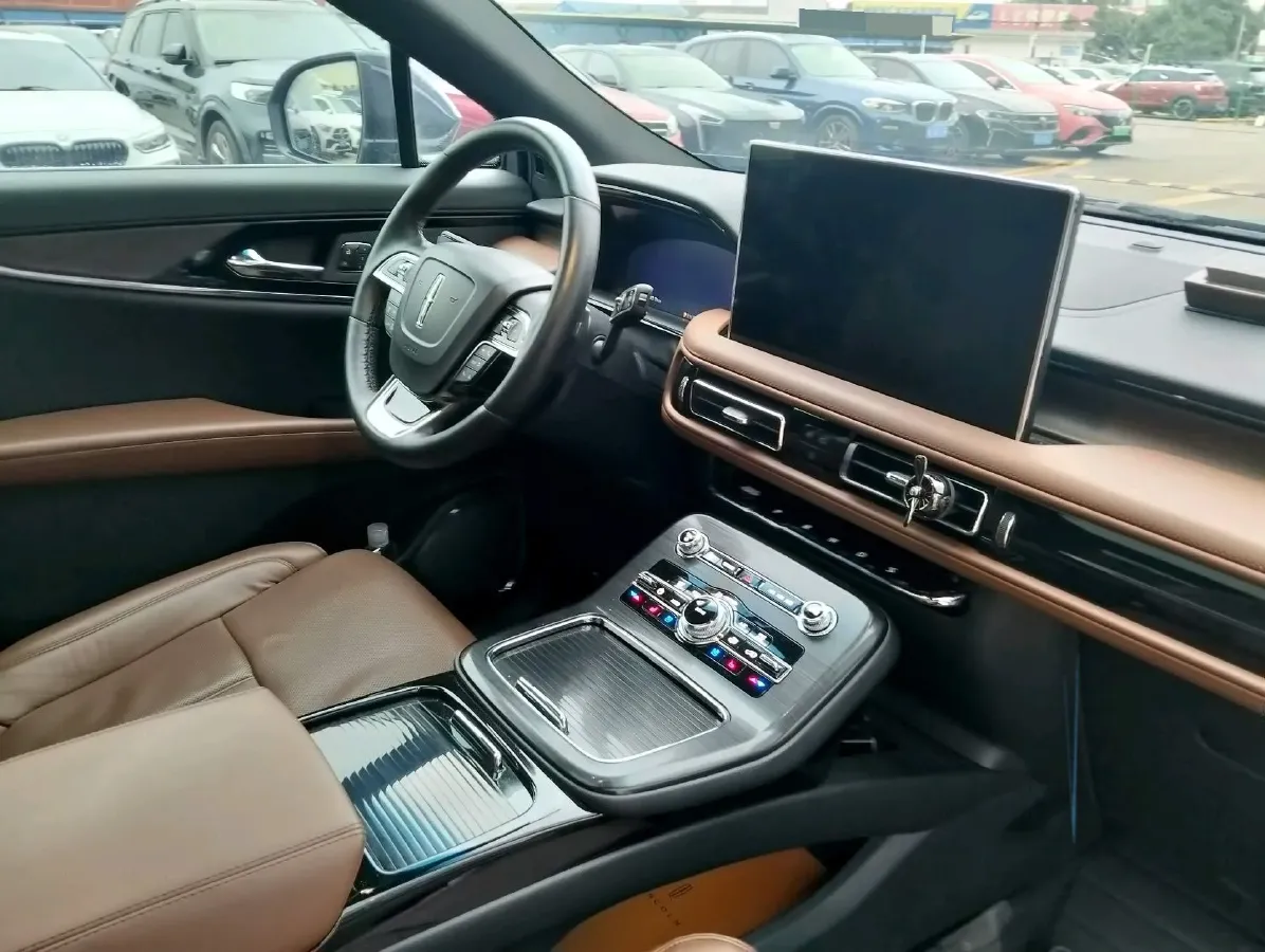 2021 Lincoln Nautilus 2.7T 322HP V6 8AT,autocango,china used car exporter,china ev exporter,chinese used car exporter,chinese used ev exporter