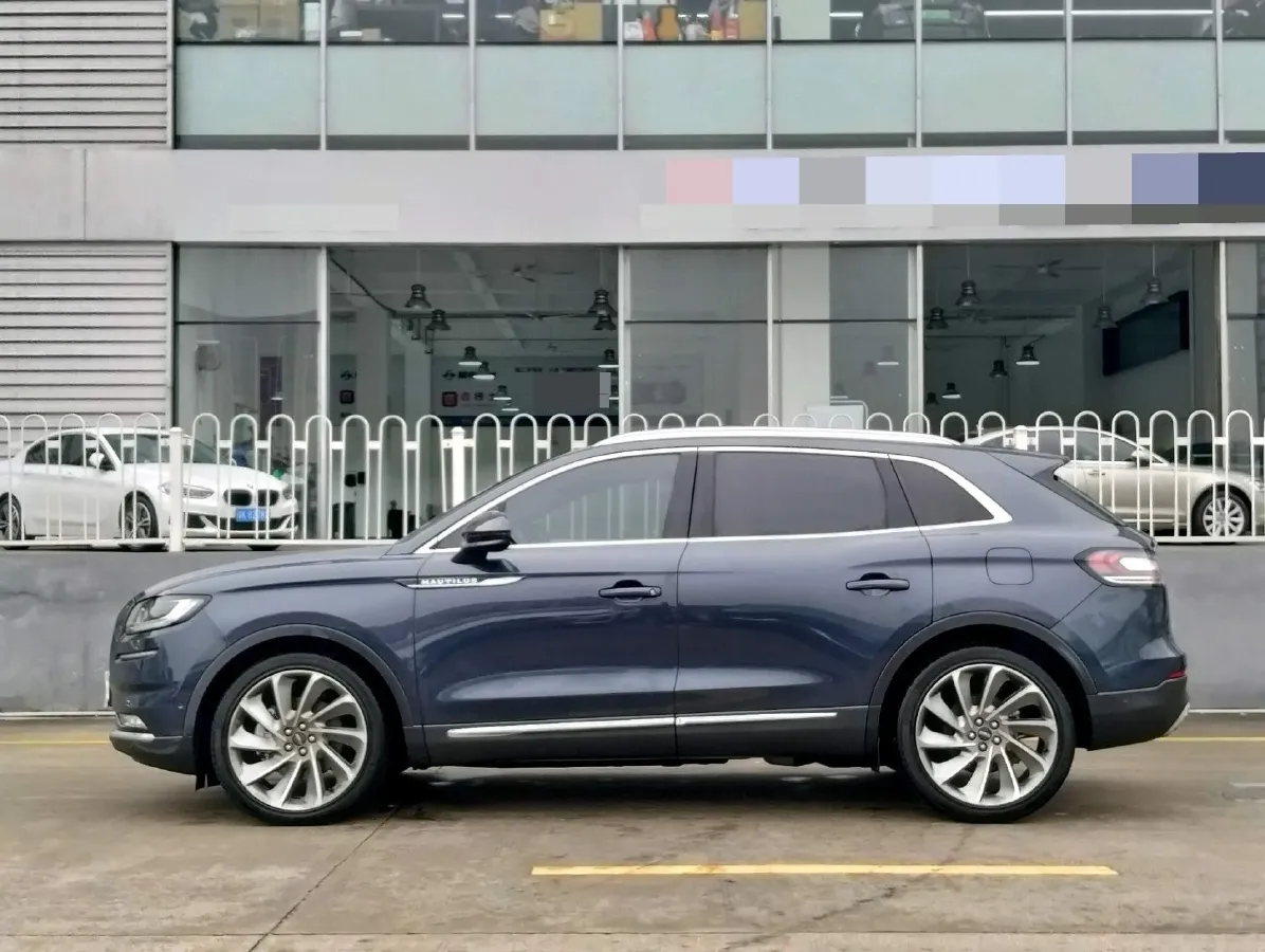 2021 Lincoln Nautilus 2.7T 322HP V6 8AT,autocango,china used car exporter,china ev exporter,chinese used car exporter,chinese used ev exporter