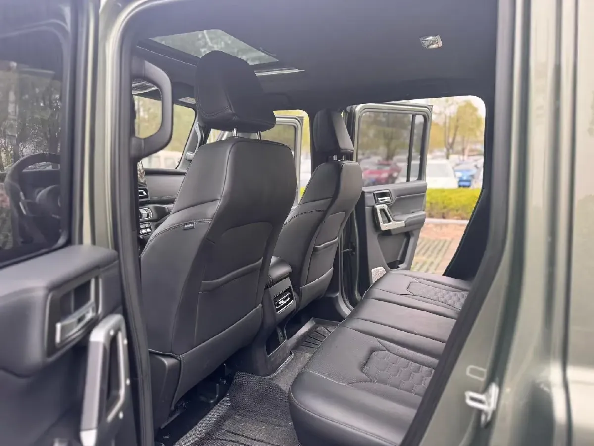 2024 212 212 T01 2.0T 252HP L4 8AT,autocango,china used car exporter,china ev exporter,chinese used car exporter,chinese used ev exporter