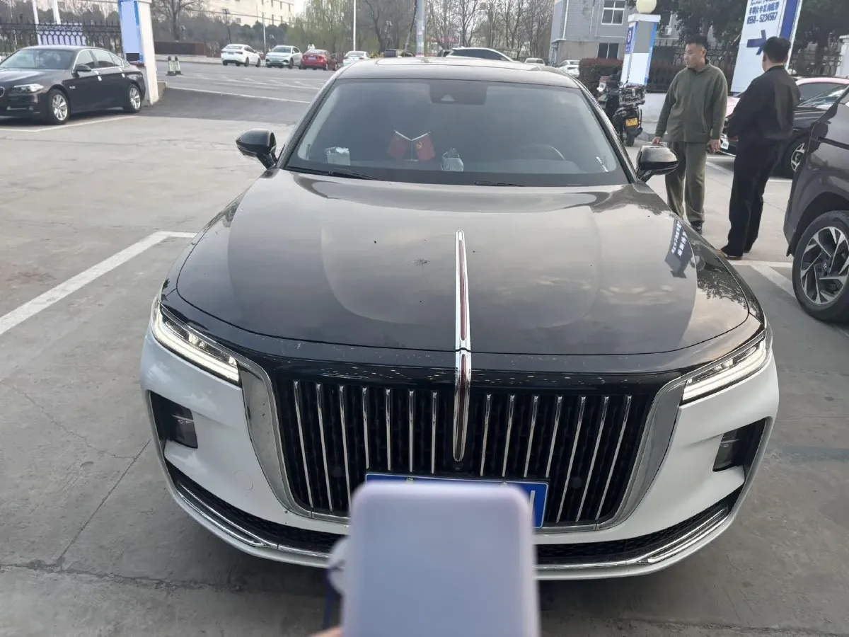 2020 HongQi H9 2.0T 252HP L4 7DCT,autocango,china used car exporter,china ev exporter,chinese used car exporter,chinese used ev exporter