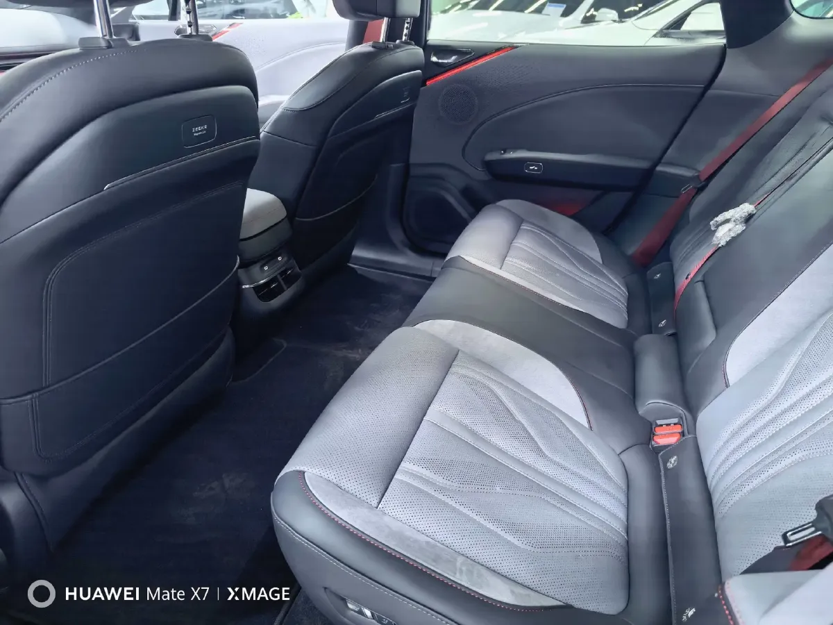 2025 Zeekr 007GT BEV 100.01KWH,autocango,china used car exporter,china ev exporter,chinese used car exporter,chinese used ev exporter