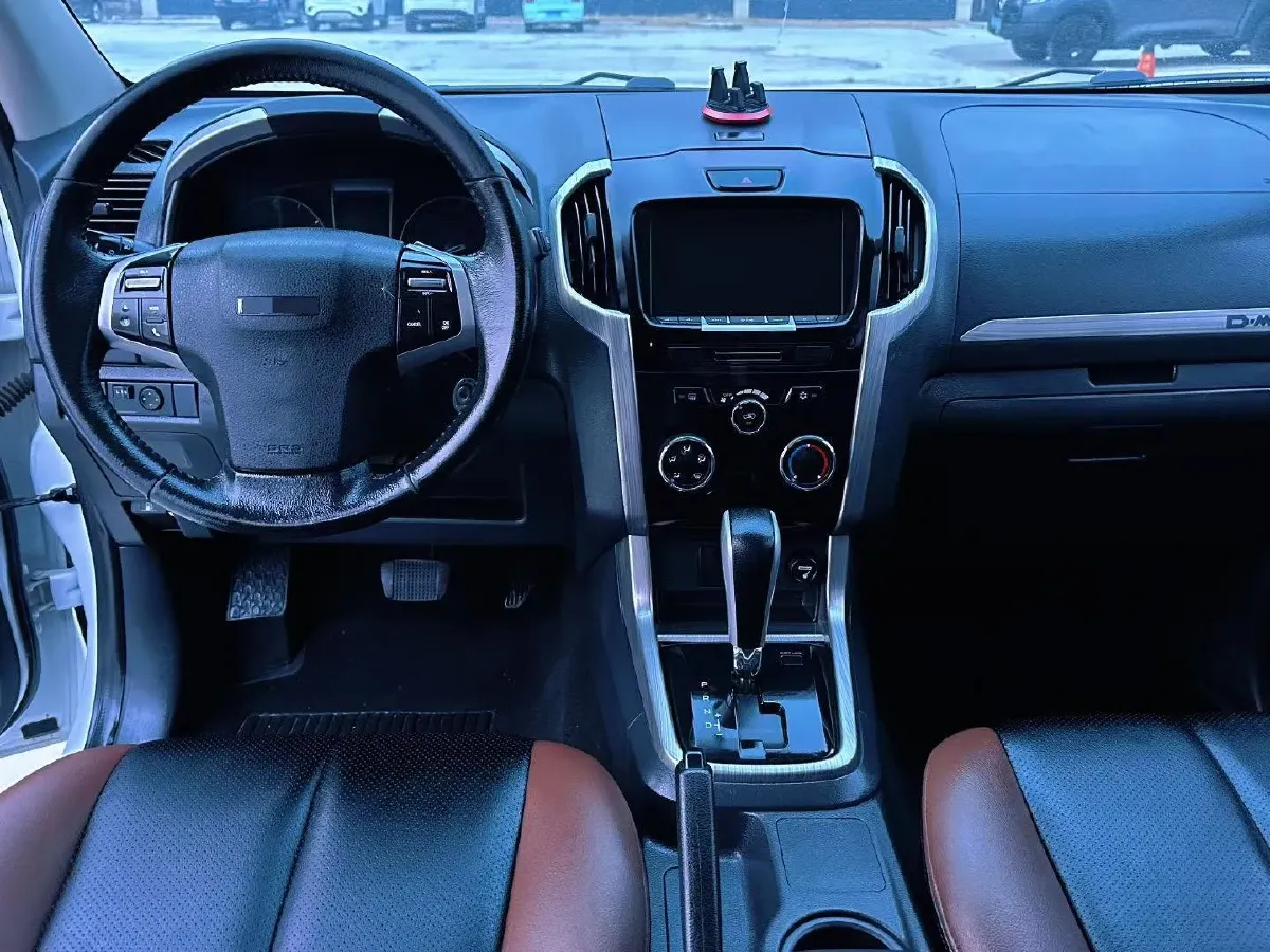 2018 Isuzu D-MAX 3.0T 177HP L4 6AT,autocango,china used car exporter,china ev exporter,chinese used car exporter,chinese used ev exporter