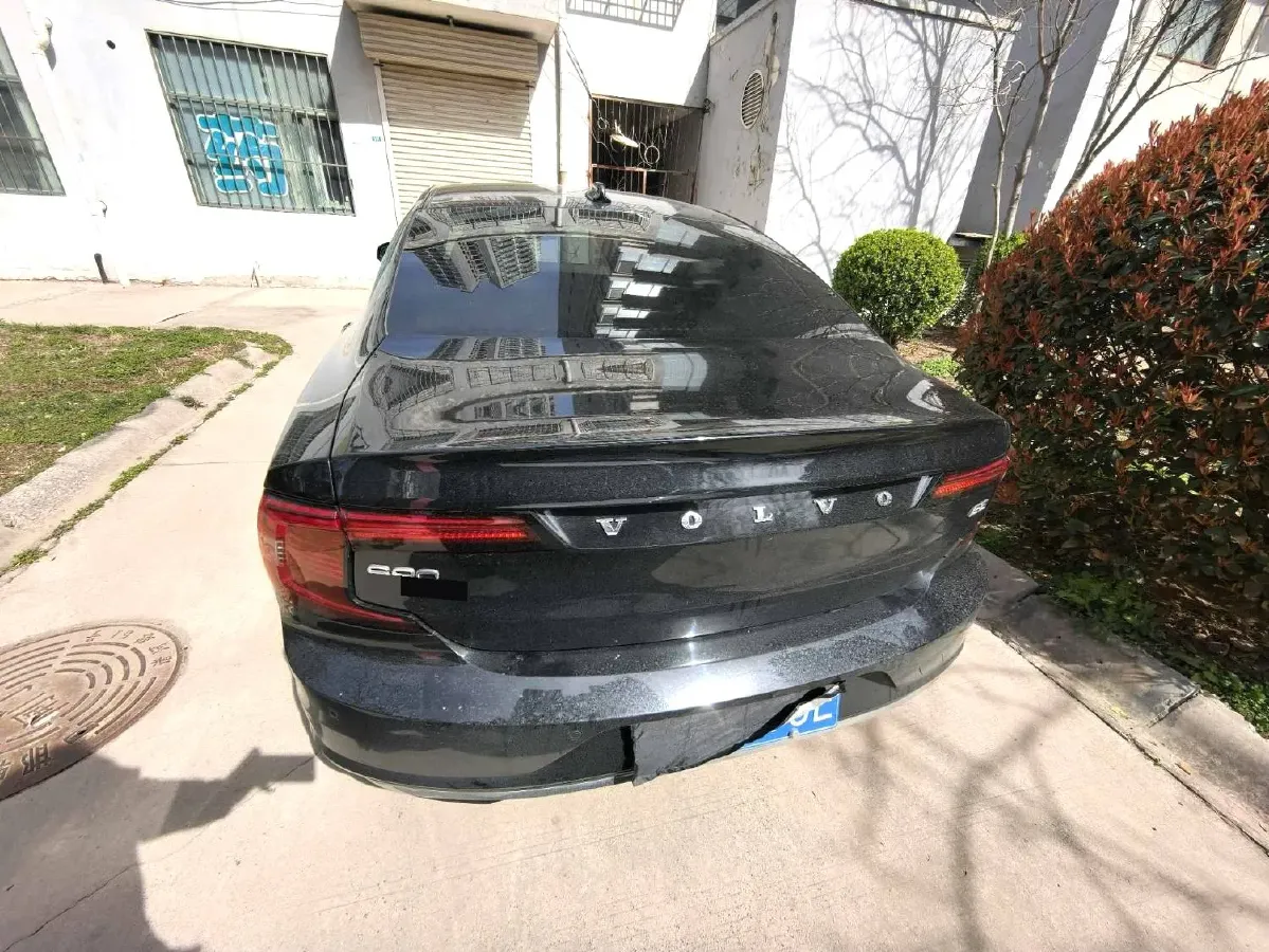 2024 Volvo S90 2.0T 250HP L4 8AT,autocango,china used car exporter,china ev exporter,chinese used car exporter,chinese used ev exporter
