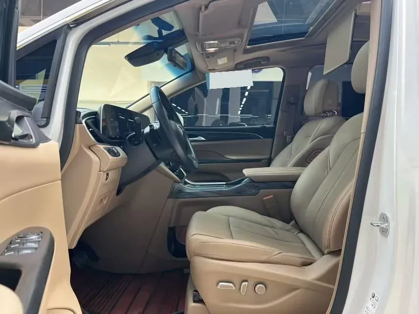 2021 Buick GL8 2.0T 237HP L4 9AT,autocango,china used car exporter,china ev exporter,chinese used car exporter,chinese used ev exporter