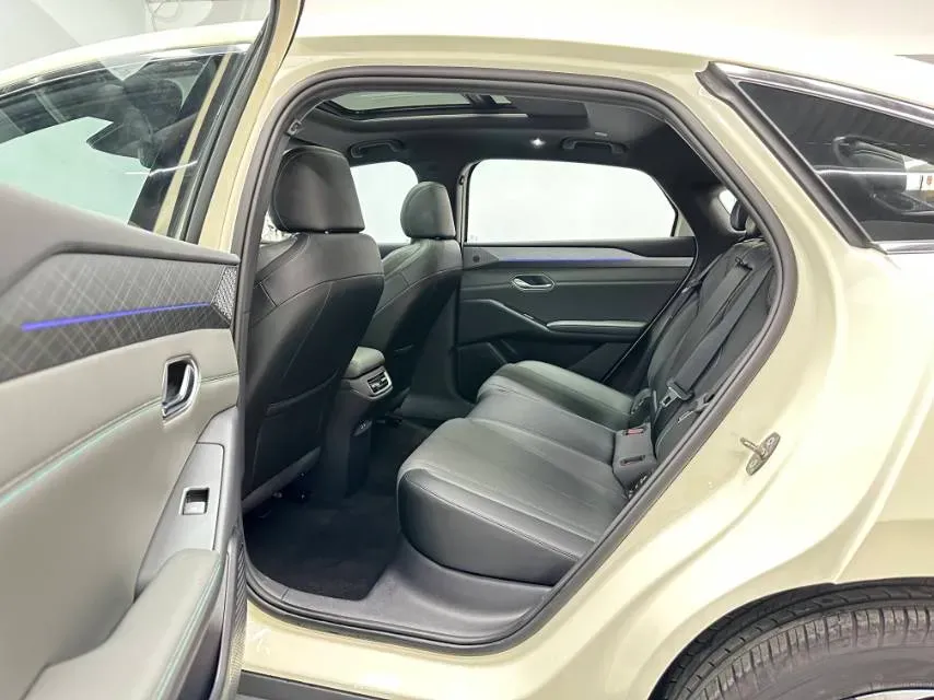 2025 BYD QinL BEV,autocango,china used car exporter,china ev exporter,chinese used car exporter,chinese used ev exporter