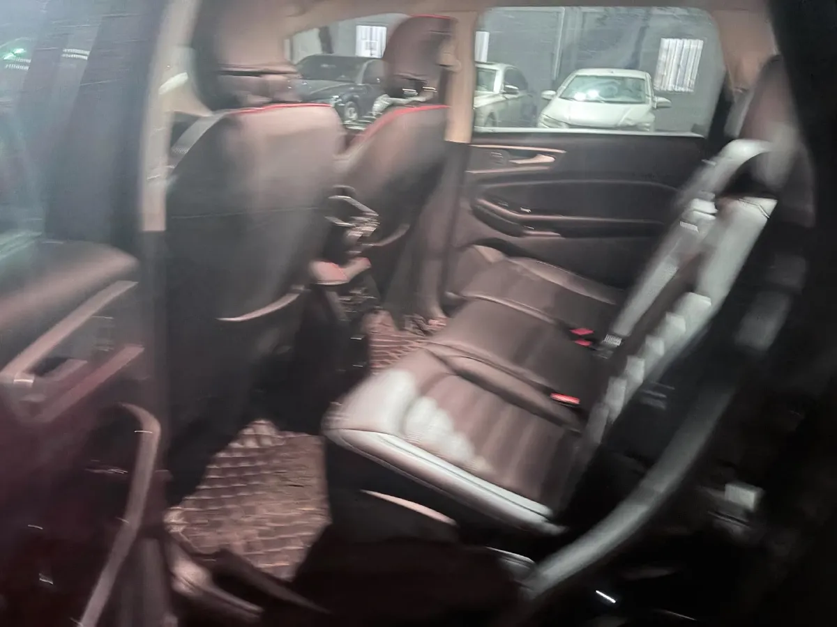 2018 Ford Edge 2.0T 245HP L4 6AT,autocango,china used car exporter,china ev exporter,chinese used car exporter,chinese used ev exporter