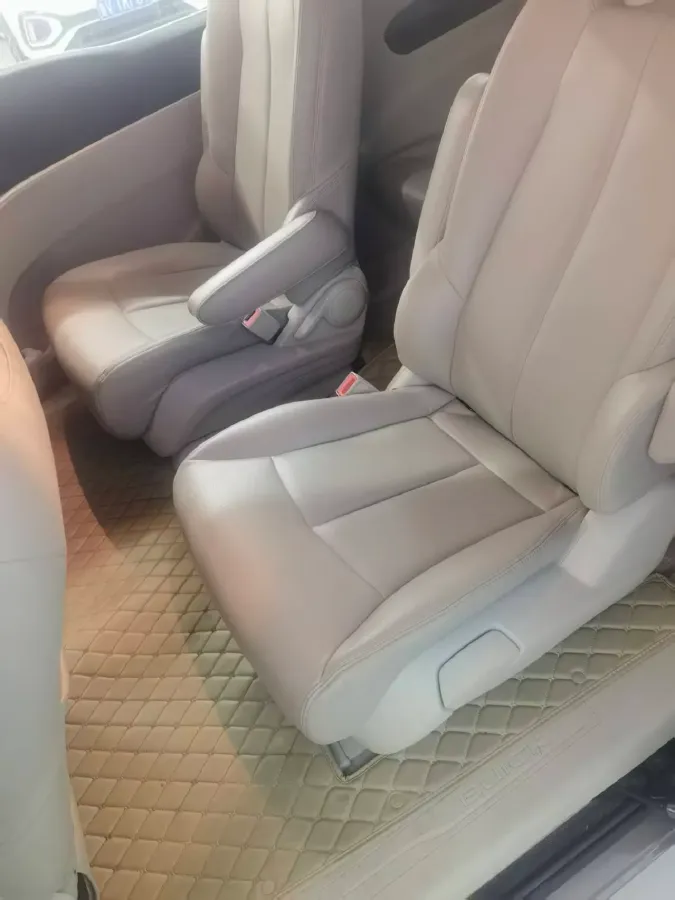 2021 Buick GL8 2.0T 237HP L4 9AT,autocango,china used car exporter,china ev exporter,chinese used car exporter,chinese used ev exporter