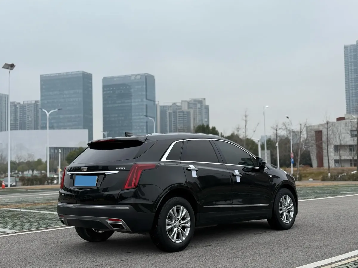 2022 Cadillac XT5 2.0T 237HP L4 9AT,autocango,china used car exporter,china ev exporter,chinese used car exporter,chinese used ev exporter