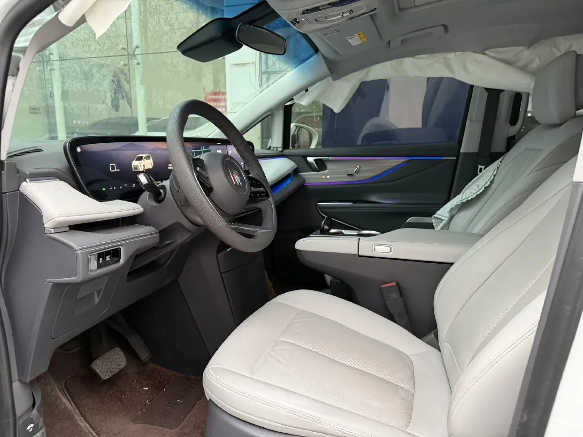 2025 Buick GL8 2.0T 237HP L4 9AT,autocango,china used car exporter,china ev exporter,chinese used car exporter,chinese used ev exporter