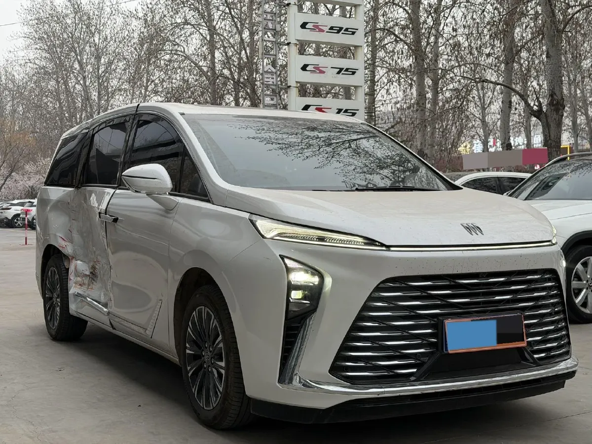 2025 Buick GL8 2.0T 237HP L4 9AT,autocango,china used car exporter,china ev exporter,chinese used car exporter,chinese used ev exporter