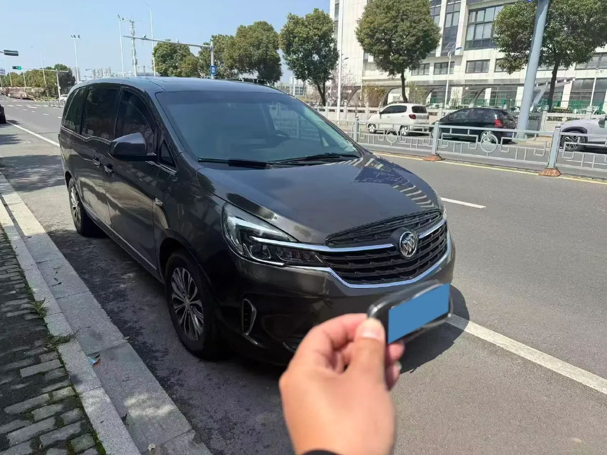 2021 Buick GL8 2.0T 237HP L4 9AT,autocango,china used car exporter,china ev exporter,chinese used car exporter,chinese used ev exporter