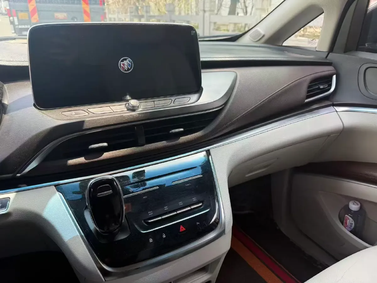 2021 Buick GL8 2.0T 237HP L4 9AT,autocango,china used car exporter,china ev exporter,chinese used car exporter,chinese used ev exporter