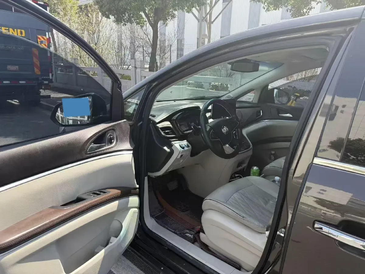 2021 Buick GL8 2.0T 237HP L4 9AT,autocango,china used car exporter,china ev exporter,chinese used car exporter,chinese used ev exporter