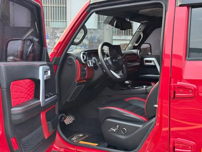 2019 Beijing BJ40 2.0T 218HP L4 6AT,autocango,china used car exporter,china ev exporter,chinese used car exporter,chinese used ev exporter