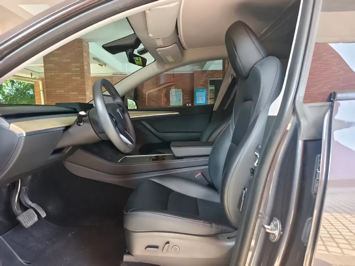 2022 Tesla Model Y BEV 60KWH,autocango,china used car exporter,china ev exporter,chinese used car exporter,chinese used ev exporter