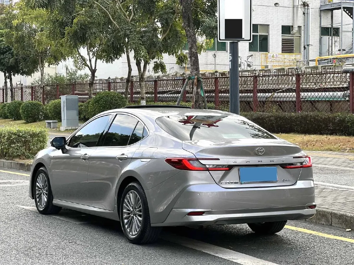 2024 Toyota Camry 2.0L 152HP L4 E-CVT Hybrid,autocango,china used car exporter,china ev exporter,chinese used car exporter,chinese used ev exporter