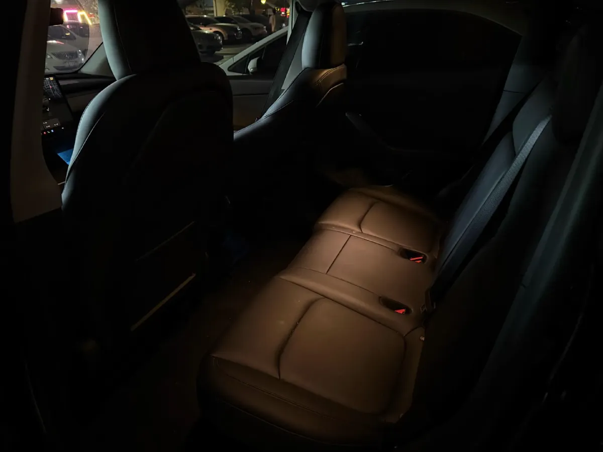 2022 Tesla Model Y BEV 60KWH,autocango,china used car exporter,china ev exporter,chinese used car exporter,chinese used ev exporter