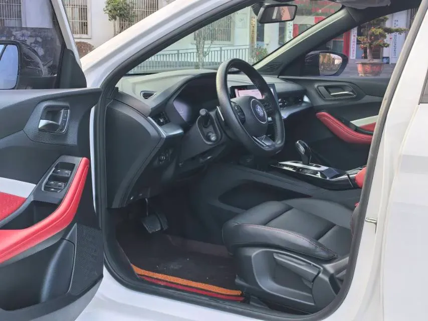 2023 MG 5 1.5T 181HP L4 7DCT,autocango,china used car exporter,china ev exporter,chinese used car exporter,chinese used ev exporter