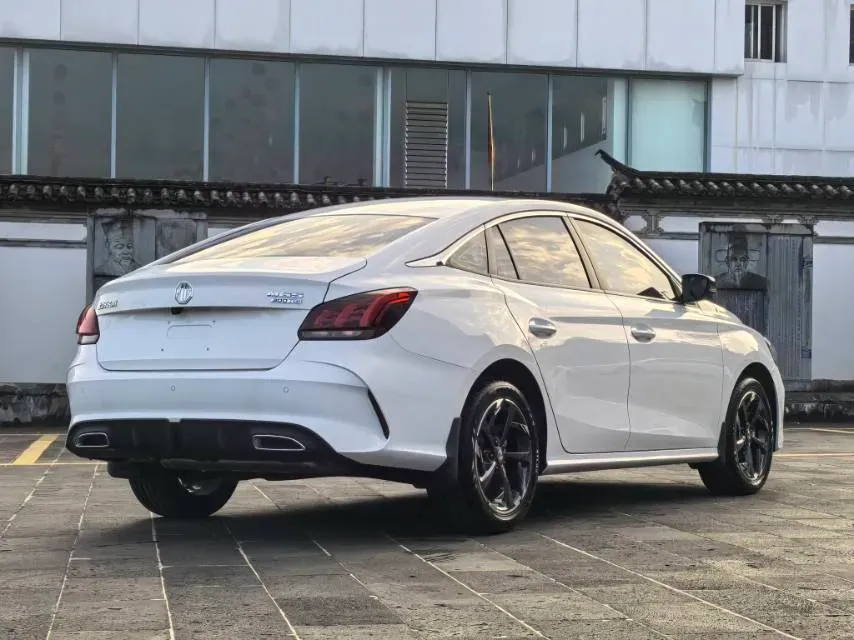 2023 MG 5 1.5T 181HP L4 7DCT,autocango,china used car exporter,china ev exporter,chinese used car exporter,chinese used ev exporter