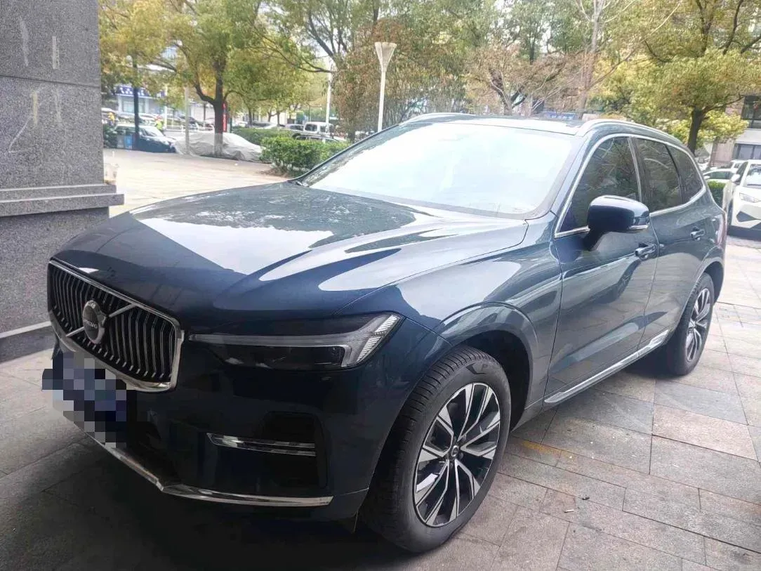 2023 Volvo XC60 2.0T 250HP L4 8AT,autocango,china used car exporter,china ev exporter,chinese used car exporter,chinese used ev exporter
