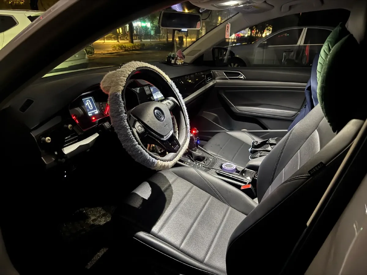 2019 Volkswagen Lavida 1.2T 116HP L4 7DCT,autocango,china used car exporter,china ev exporter,chinese used car exporter,chinese used ev exporter