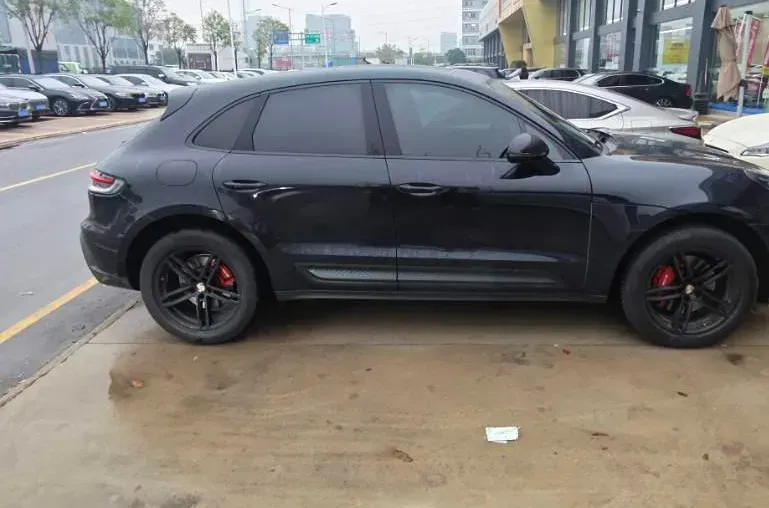 2022 Porsche Macan 2.0T 265HP L4 7DCT,autocango,china used car exporter,china ev exporter,chinese used car exporter,chinese used ev exporter