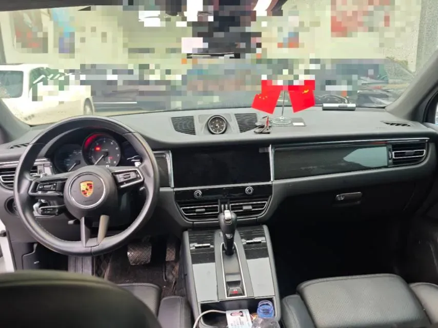 2022 Porsche Macan 2.0T 265HP L4 7DCT,autocango,china used car exporter,china ev exporter,chinese used car exporter,chinese used ev exporter