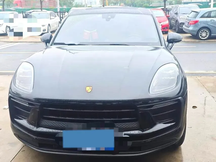 2022 Porsche Macan 2.0T 265HP L4 7DCT,autocango,china used car exporter,china ev exporter,chinese used car exporter,chinese used ev exporter