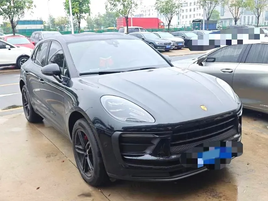 2022 Porsche Macan 2.0T 265HP L4 7DCT,autocango,china used car exporter,china ev exporter,chinese used car exporter,chinese used ev exporter