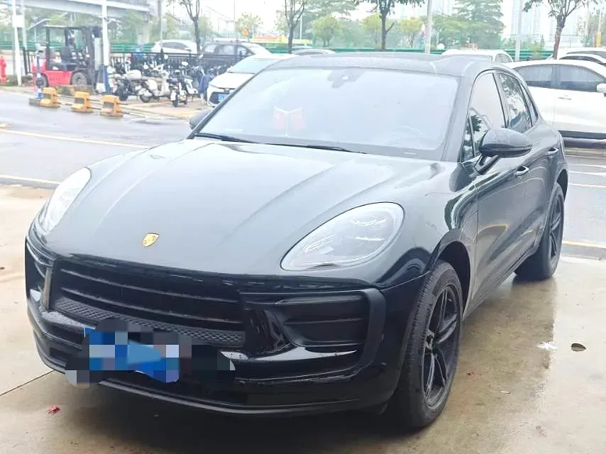 2022 Porsche Macan 2.0T 265HP L4 7DCT,autocango,china used car exporter,china ev exporter,chinese used car exporter,chinese used ev exporter