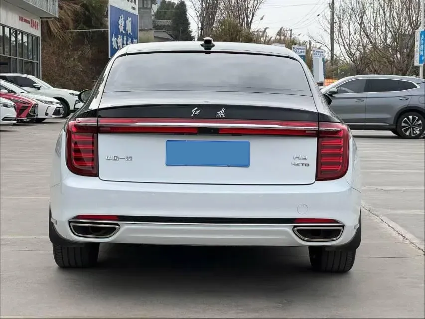 2023 HongQi H9 2.0T 252HP L4 7DCT,autocango,china used car exporter,china ev exporter,chinese used car exporter,chinese used ev exporter