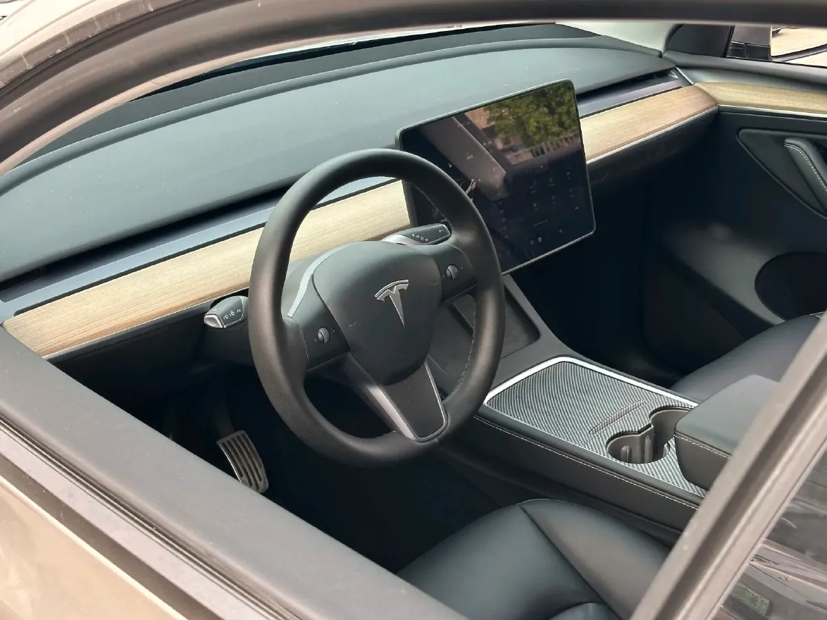 2022 Tesla Model Y BEV 60KWH,autocango,china used car exporter,china ev exporter,chinese used car exporter,chinese used ev exporter