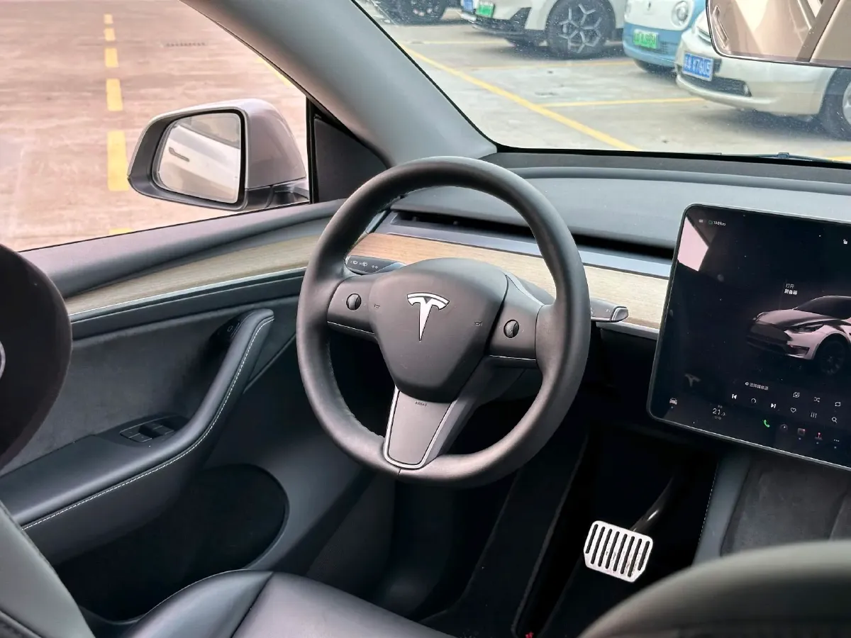 2022 Tesla Model Y BEV 60KWH,autocango,china used car exporter,china ev exporter,chinese used car exporter,chinese used ev exporter