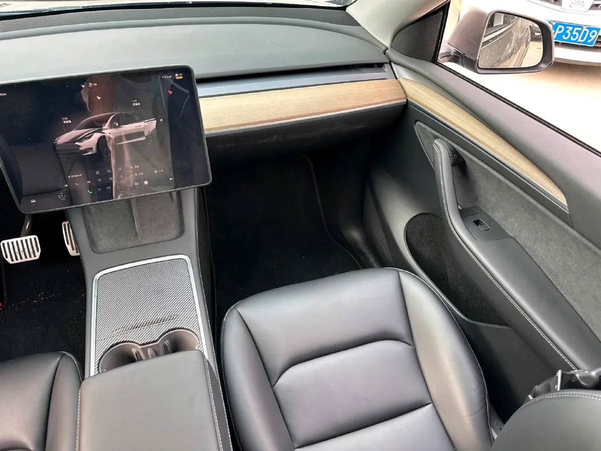 2022 Tesla Model Y BEV 60KWH,autocango,china used car exporter,china ev exporter,chinese used car exporter,chinese used ev exporter