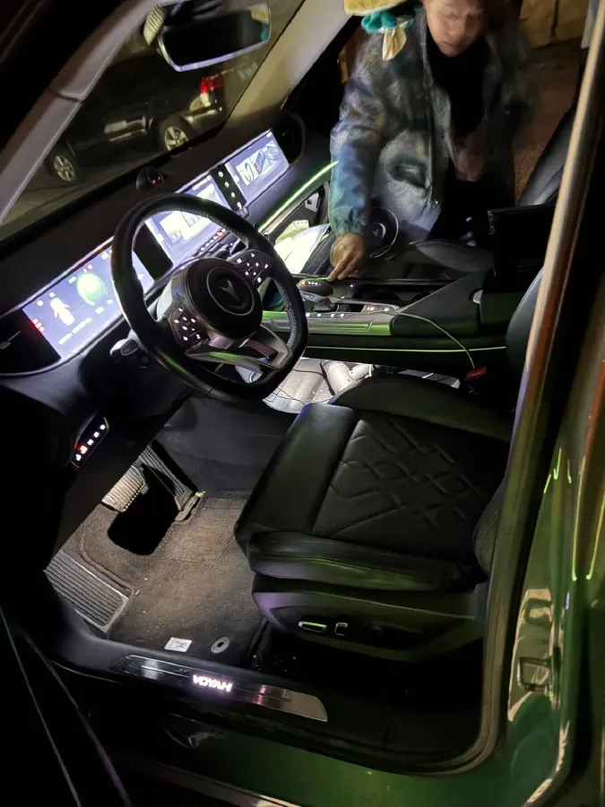 2021 Voyah FREE Range Extended 109HP REEV 33KWH,autocango,china used car exporter,china ev exporter,chinese used car exporter,chinese used ev exporter