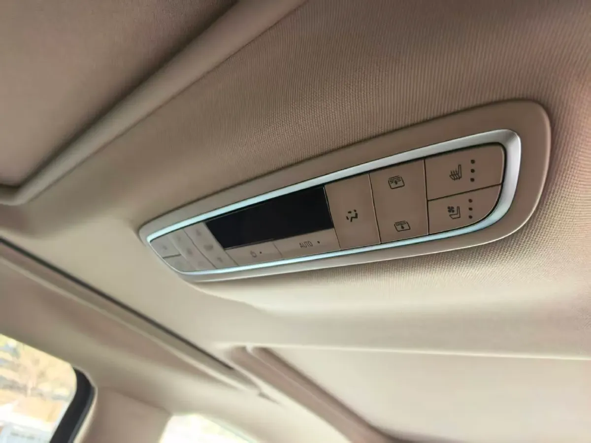 2020 Buick GL8 2.0T 237HP L4 9AT,autocango,china used car exporter,china ev exporter,chinese used car exporter,chinese used ev exporter