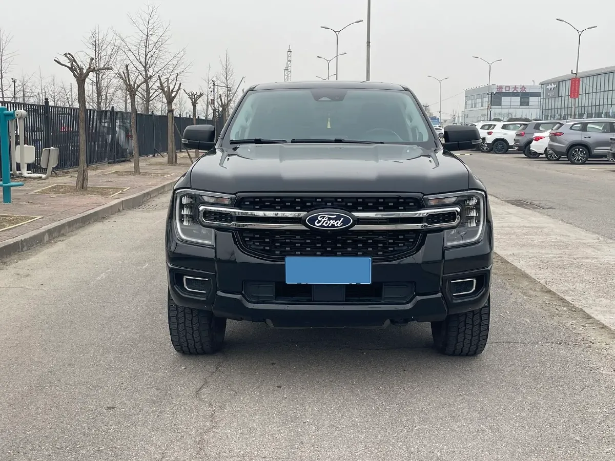 2023 Ford Ranger 2.3T 186HP L4 8AT,autocango,china used car exporter,china ev exporter,chinese used car exporter,chinese used ev exporter