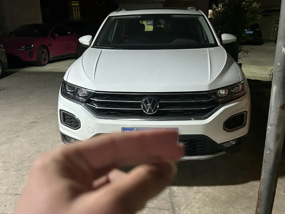 2021 Volkswagen T-Roc 1.4T 150HP L4 7DCT,autocango,china used car exporter,china ev exporter,chinese used car exporter,chinese used ev exporter