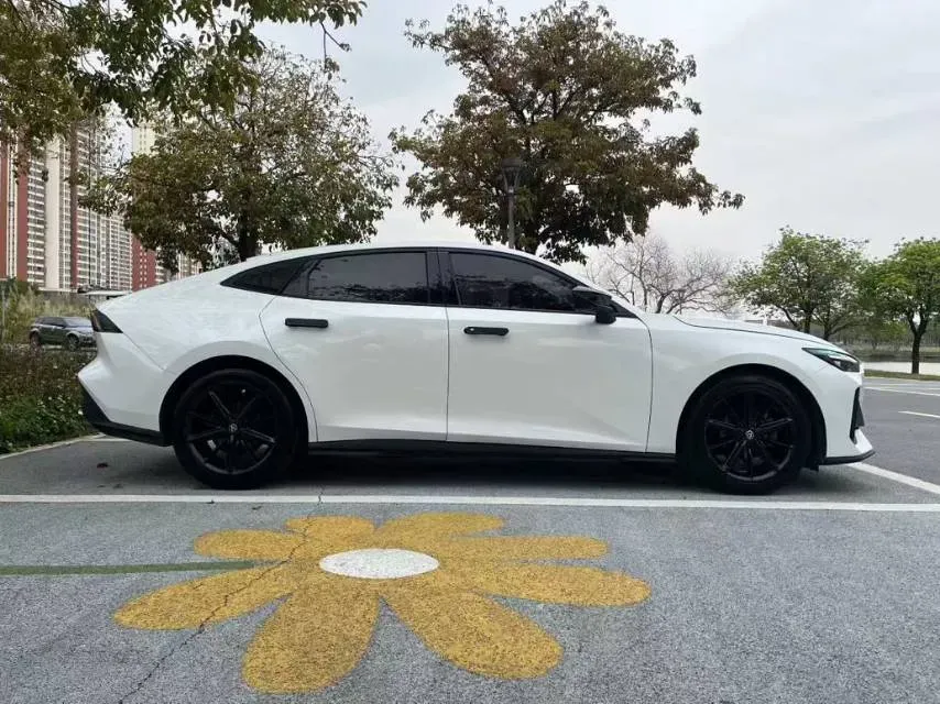 2022 ChangAn UNI-V 1.5T 188HP L4 7DCT,autocango,china used car exporter,china ev exporter,chinese used car exporter,chinese used ev exporter