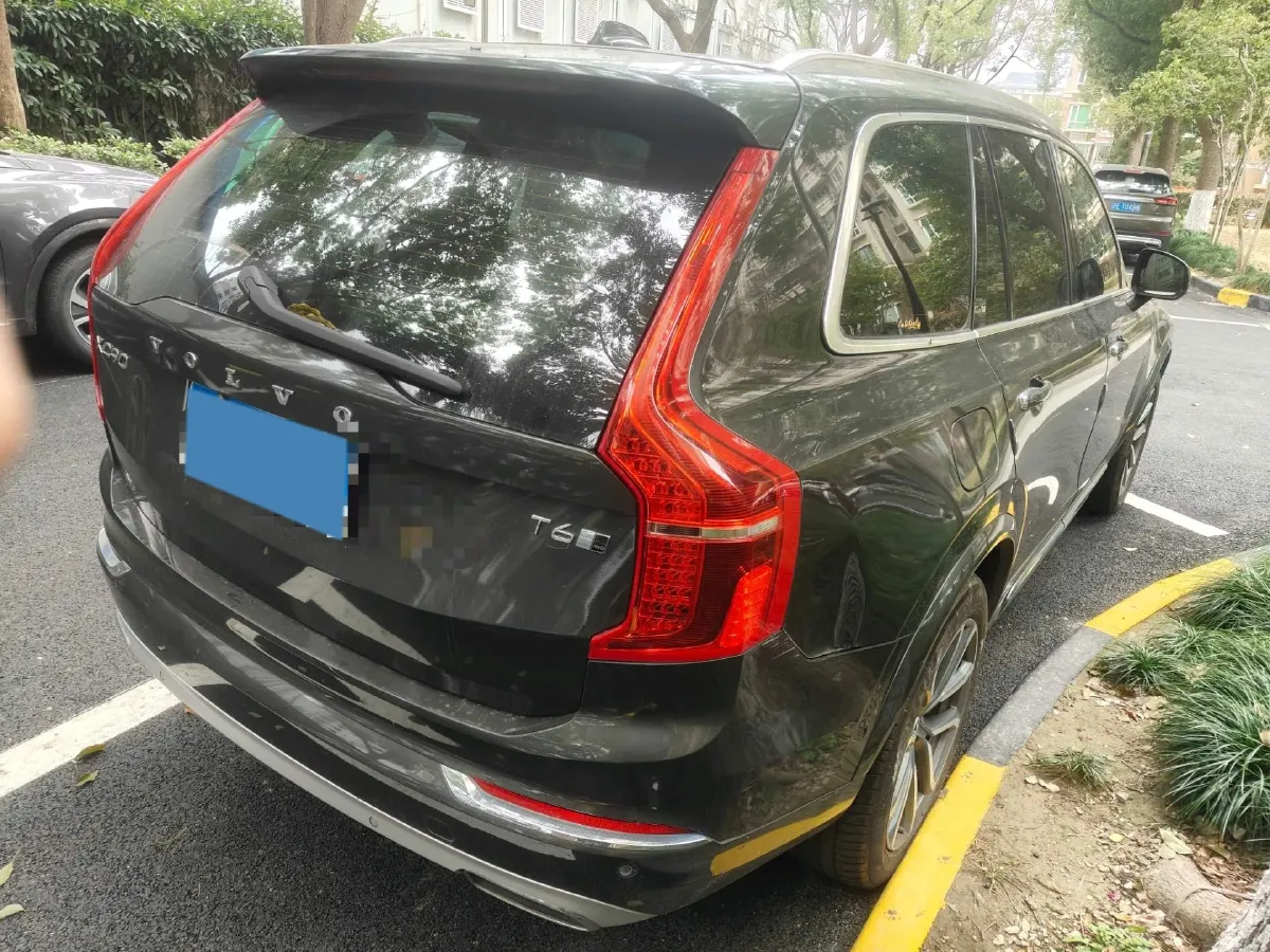 2019 Volvo XC90 2.0T 320HP L4 8AT,autocango,china used car exporter,china ev exporter,chinese used car exporter,chinese used ev exporter
