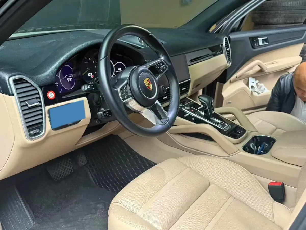 2021 Porsche Cayenne 2.0T 252HP L4 8AT PHEV 17.9KWH,autocango,china used car exporter,china ev exporter,chinese used car exporter,chinese used ev exporter