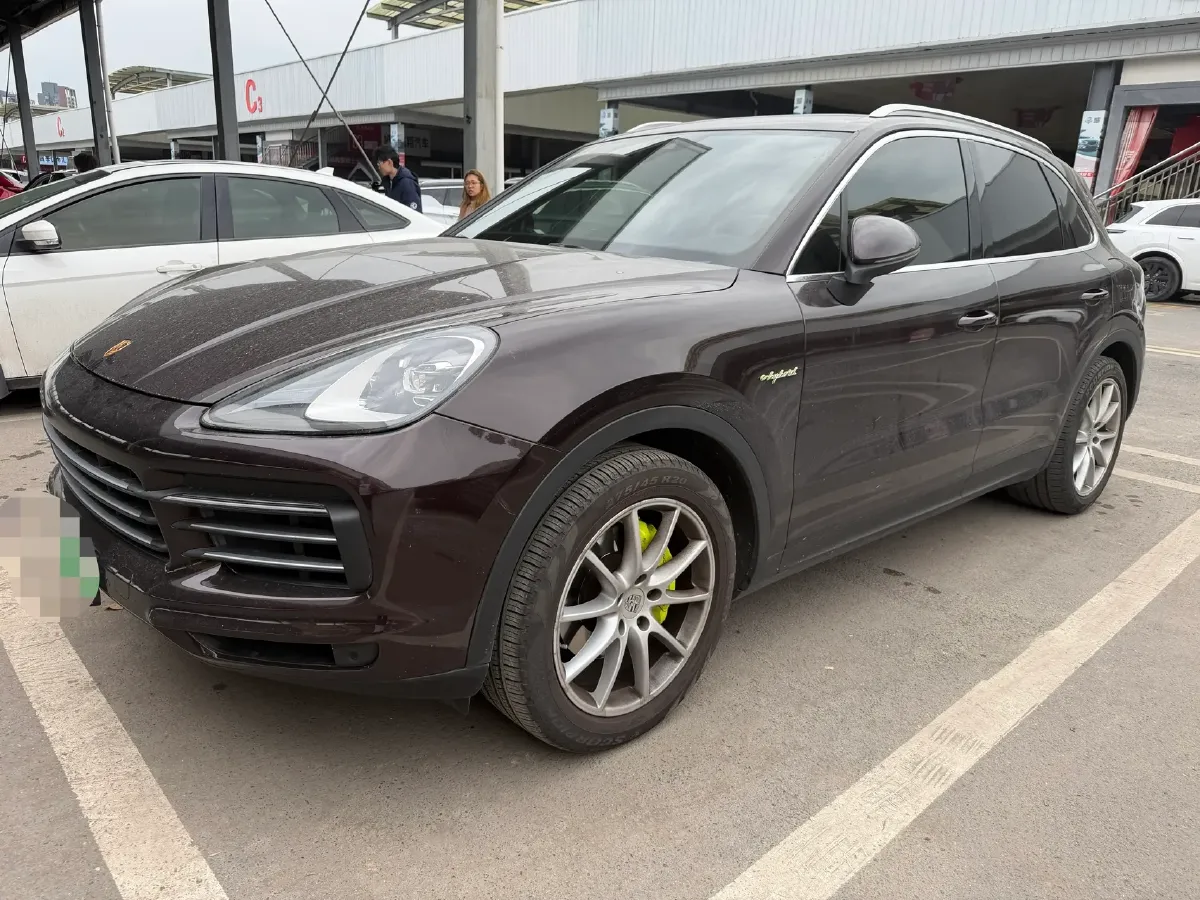 2021 Porsche Cayenne 2.0T 252HP L4 8AT PHEV 17.9KWH,autocango,china used car exporter,china ev exporter,chinese used car exporter,chinese used ev exporter