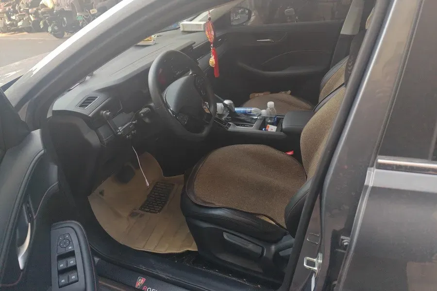 2024 Roewe i5 1.5L 129HP L4 CVT,autocango,china used car exporter,china ev exporter,chinese used car exporter,chinese used ev exporter