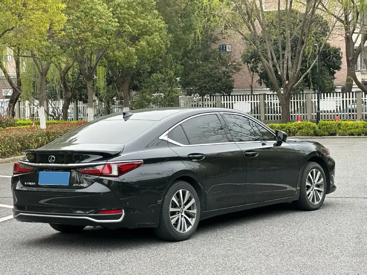 2020 Lexus ES 2.0L 173HP L4 CVT,autocango,china used car exporter,china ev exporter,chinese used car exporter,chinese used ev exporter