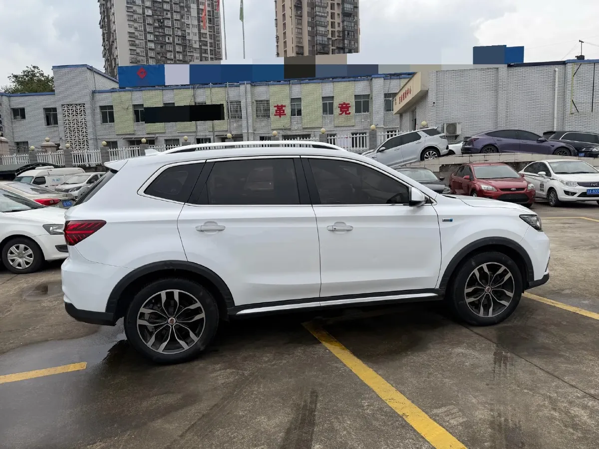 2018 Roewe RX5 2.0T 220HP L4 6DCT,autocango,china used car exporter,china ev exporter,chinese used car exporter,chinese used ev exporter