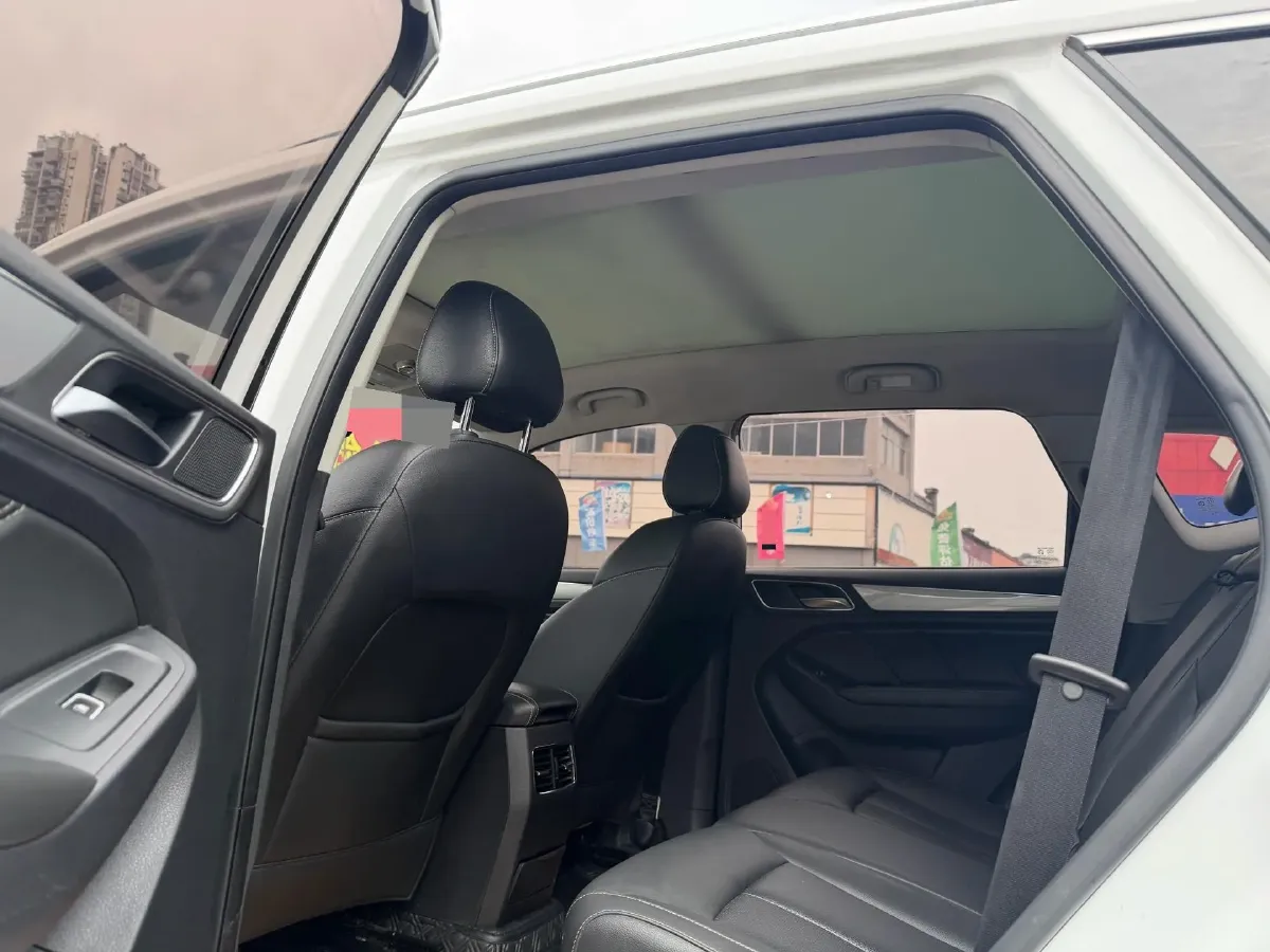 2018 Roewe RX5 2.0T 220HP L4 6DCT,autocango,china used car exporter,china ev exporter,chinese used car exporter,chinese used ev exporter
