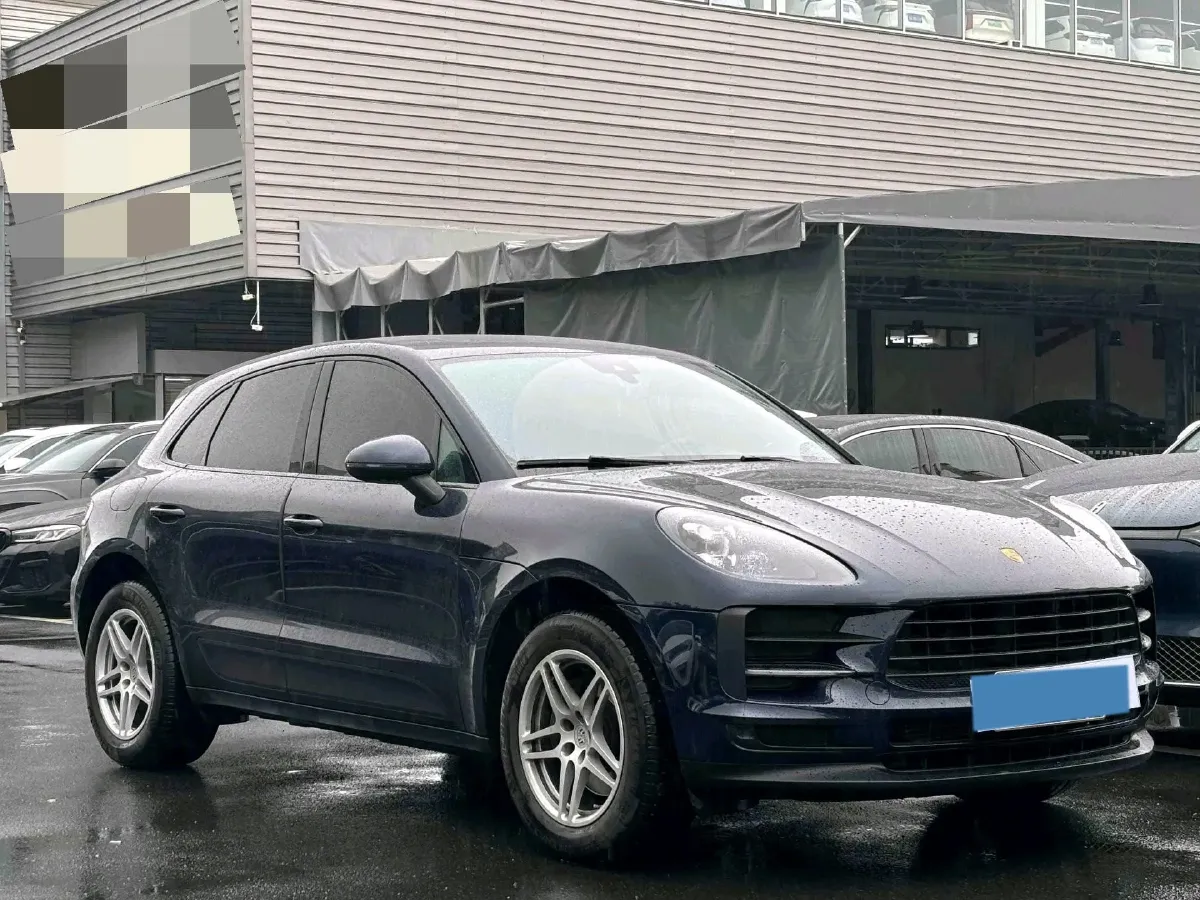 2021 Porsche Macan 2.0T 252HP L4 7DCT,autocango,china used car exporter,china ev exporter,chinese used car exporter,chinese used ev exporter