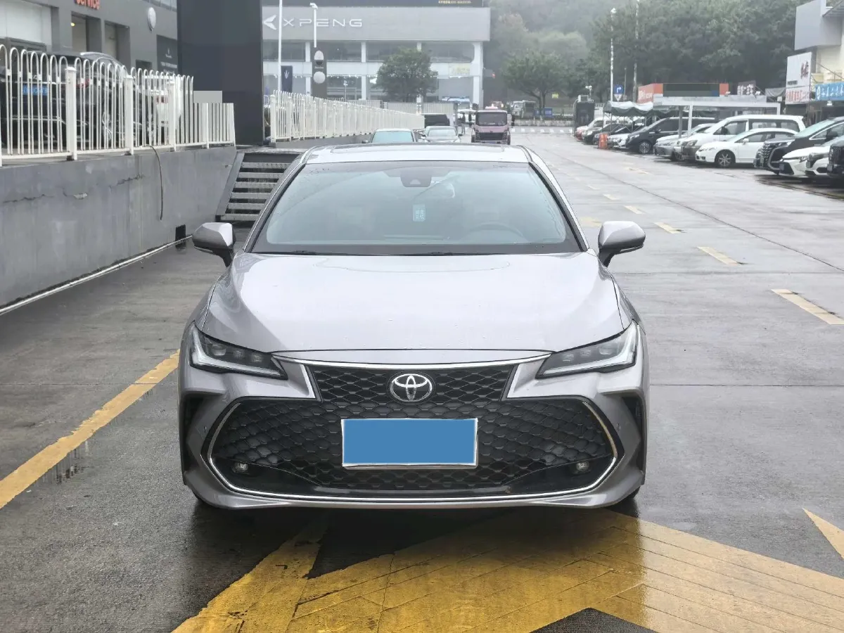 2022 Toyota Avalon 2.5L 209HP L4 8AT,autocango,china used car exporter,china ev exporter,chinese used car exporter,chinese used ev exporter